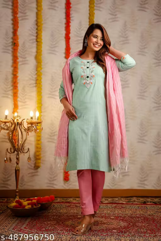 JashnNora's Women Kurta and Dupatta Pant Set